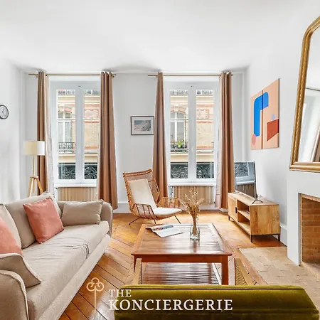 Luxe & Terrasse Privee - 2 Bedroom - Centre * Parigi