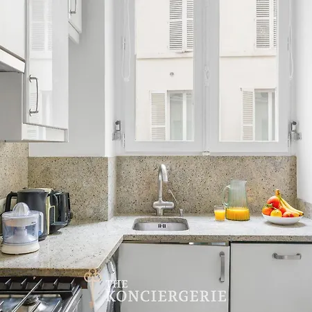 Luxe & Terrasse Privee - 2 Bedroom - Centre Parigi