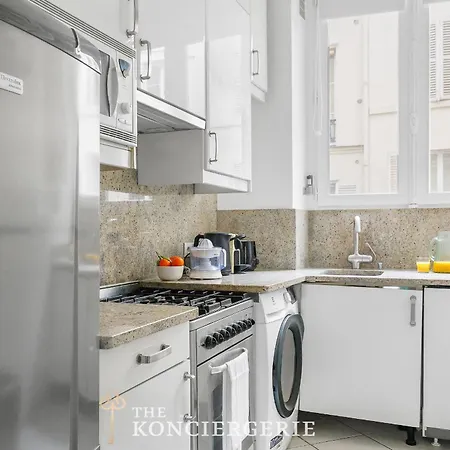 Luxe & Terrasse Privee - 2 Bedroom - Centre Parigi